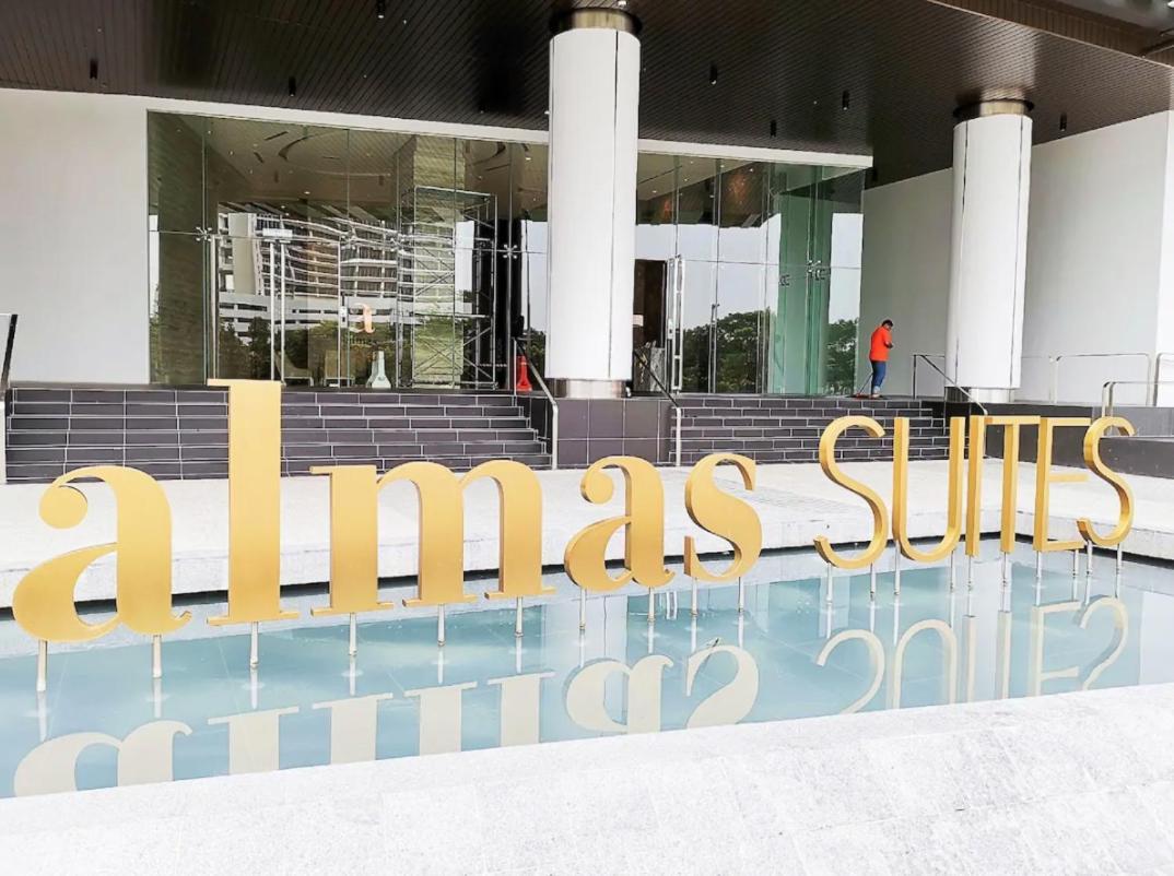 Almas Suites Puteri Harbour @ Uha Nusajaya  Buitenkant foto